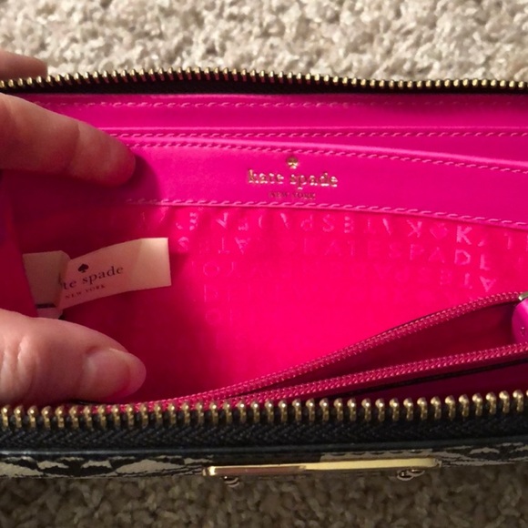 EUC Kate Spade Neda Wallet - Picture 4 of 7
